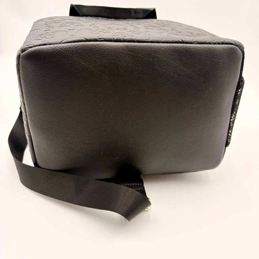 Betsey Johnson Black Embossed Skull Heart Insulated Domed Lunch Tote Bag New NWT